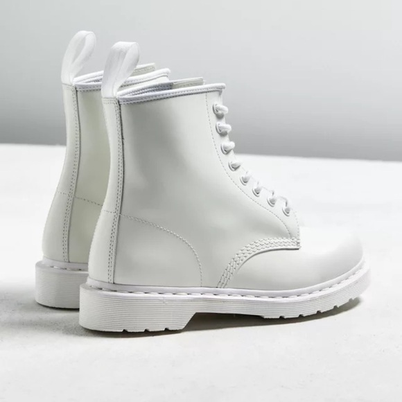 Dr. Martens White 14357
Mono Combat Boots Sz 7
Mens | 8 Womens Sz UK 6
EU 39 - Picture 3 of 10